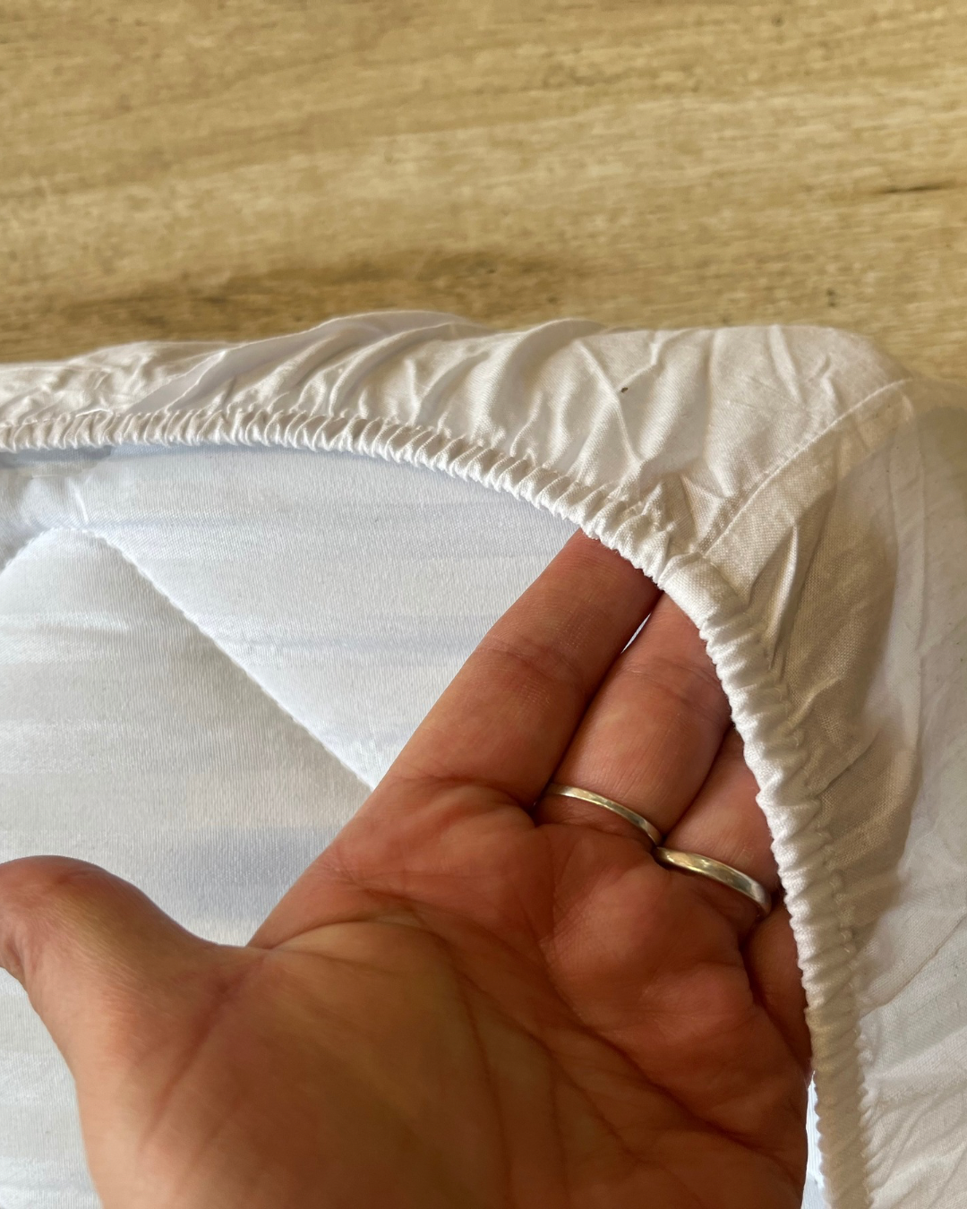 Pack x2 Sábanas Bajeras de Algodón — fresquitas, suaves y siempre en su lugar