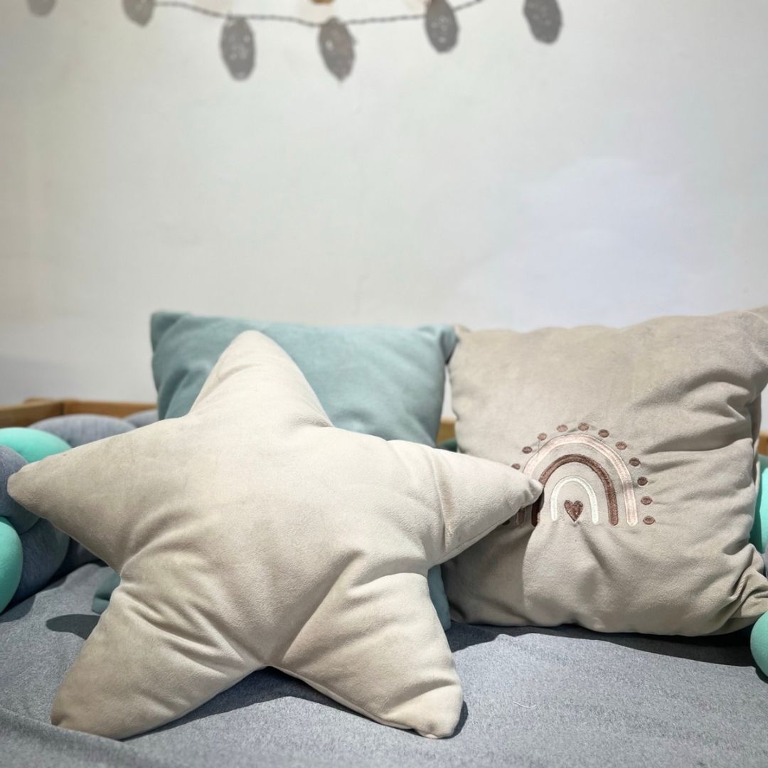 Cojin Cuadrado para Cama